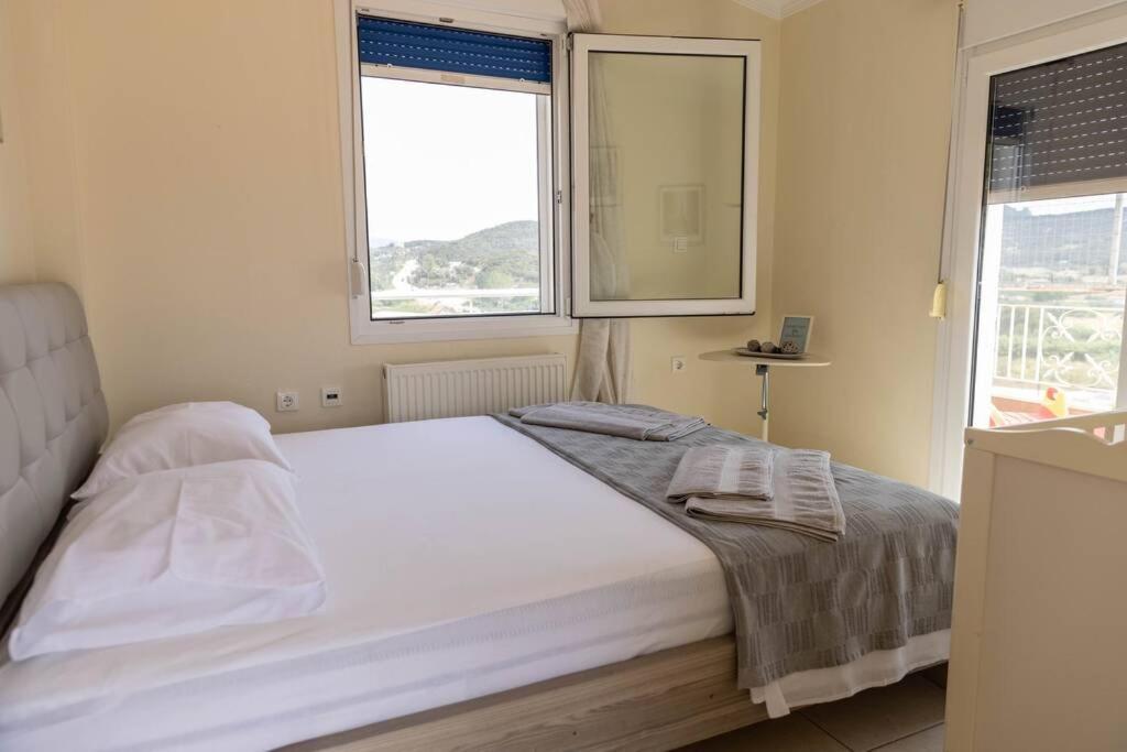 Port View House-Comfy Family Apartment-Panoramic View Néa Péramos Buitenkant foto