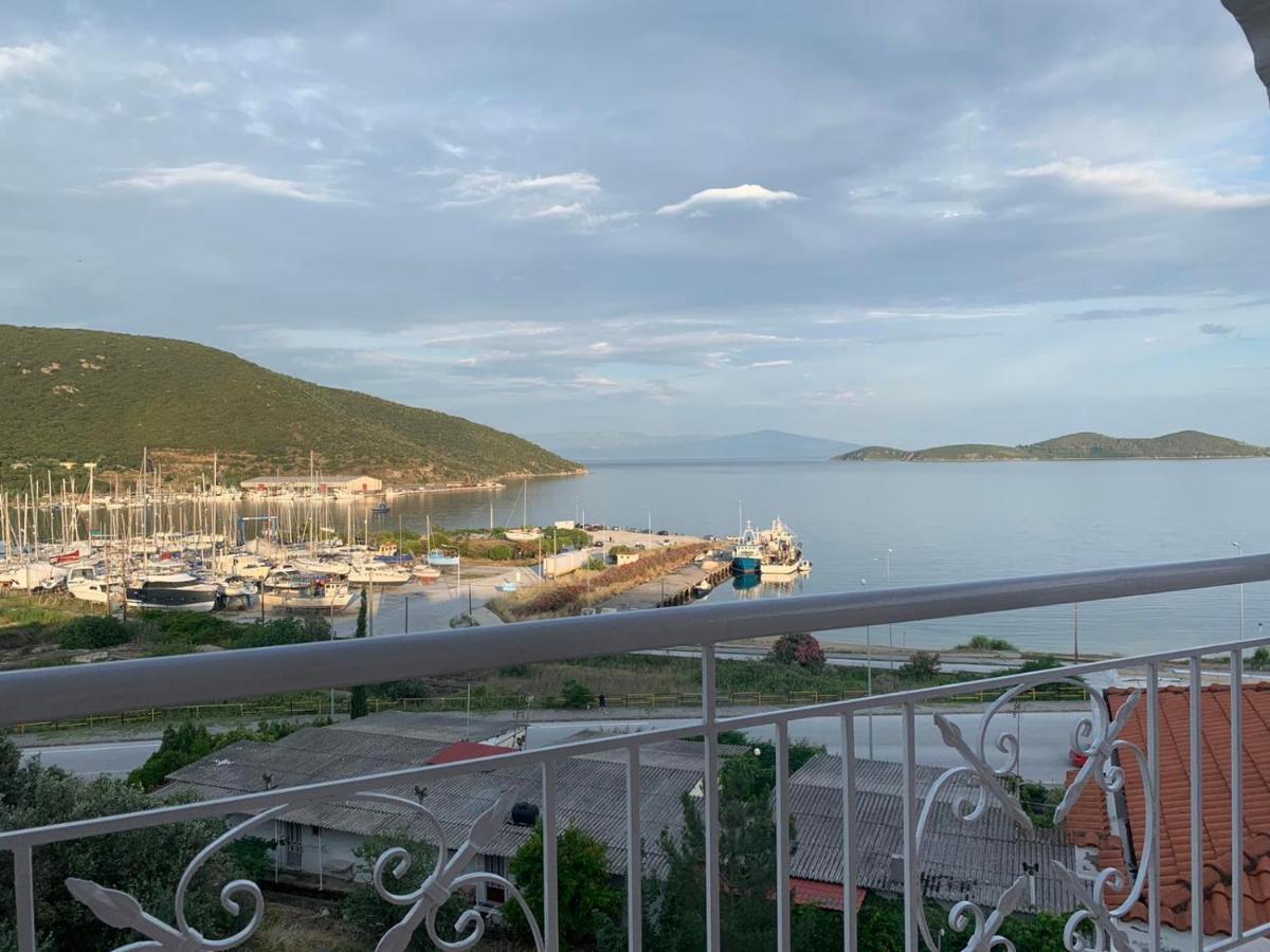 Port View House-Comfy Family Apartment-Panoramic View Néa Péramos Buitenkant foto